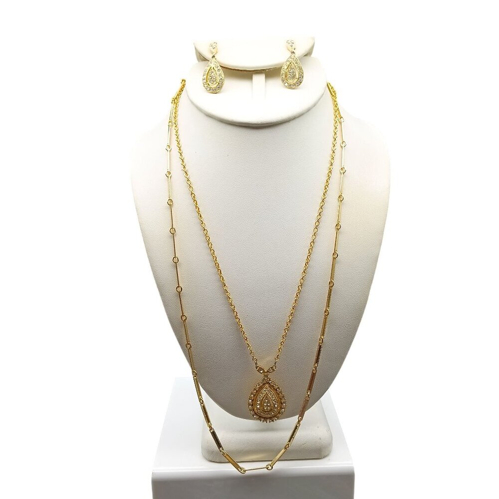 Vintage Celebrity NY Necklace & Earrings Set Gold-Tone with Crystal Teardrop
